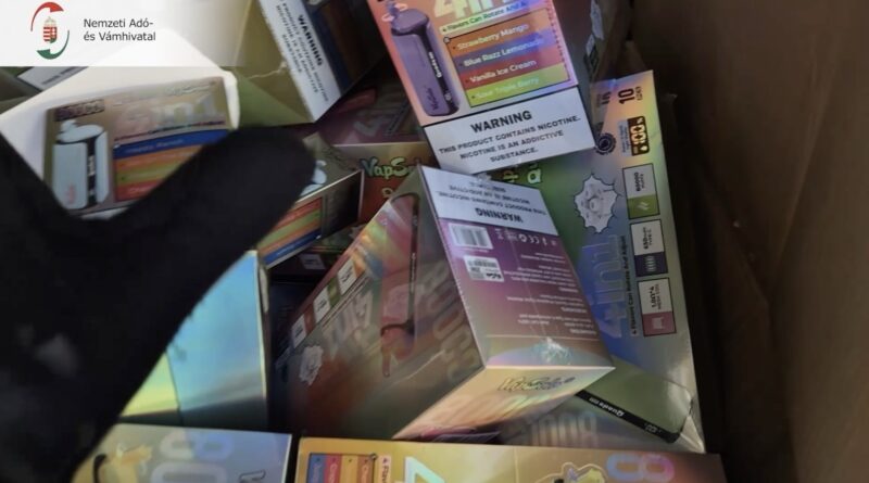 Kartondobozokban tárolt tiltott ízesített vape eszközök