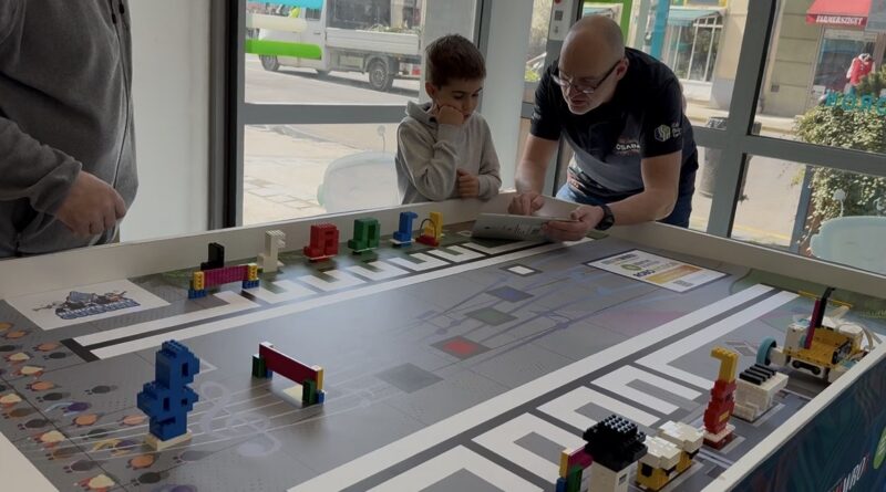 Gyerekek robotikai foglalkozáson